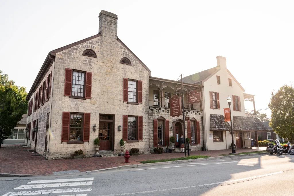 best Kentucky distillery tours: distillery visit in Kentucky bourbon country